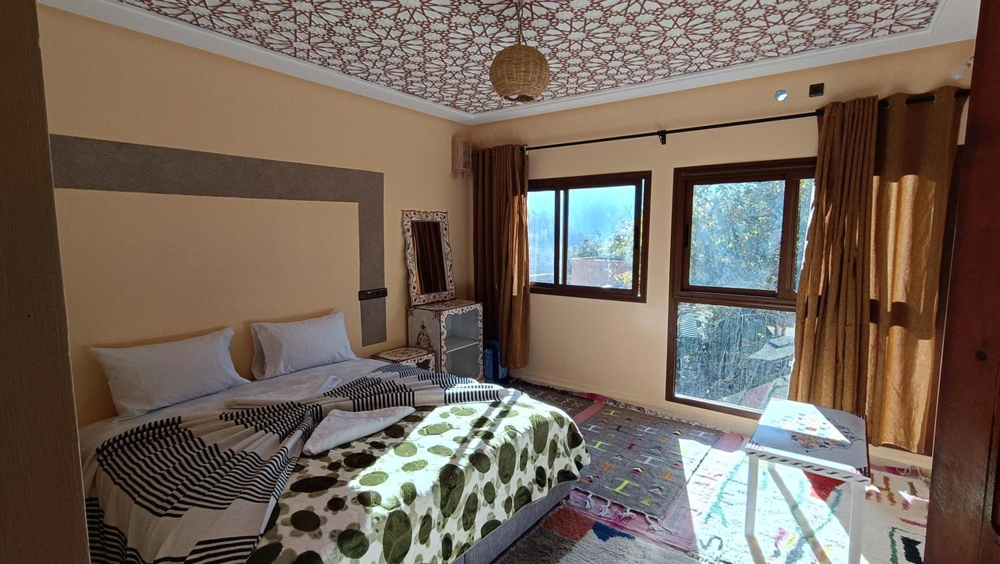 Riad Otos Views Имлил Екстериор снимка