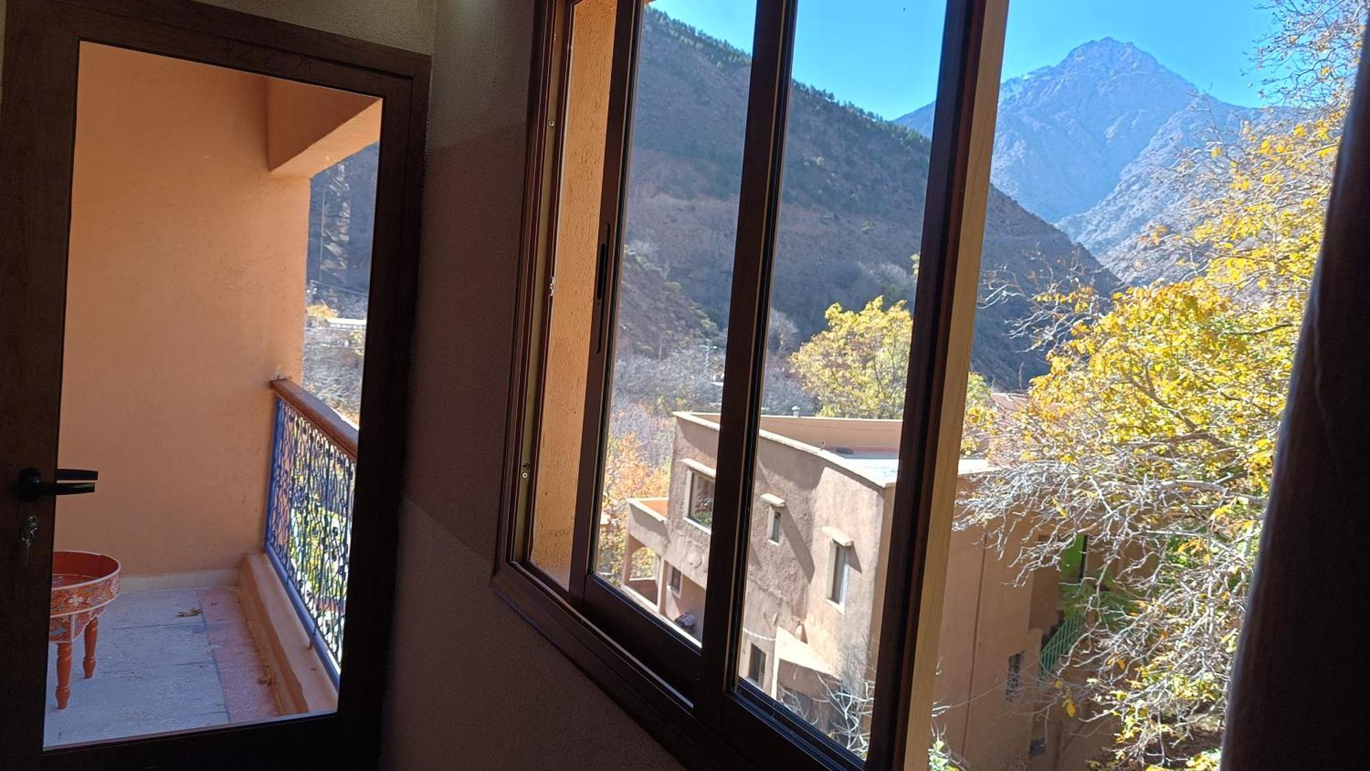 Riad Otos Views Имлил Стая снимка